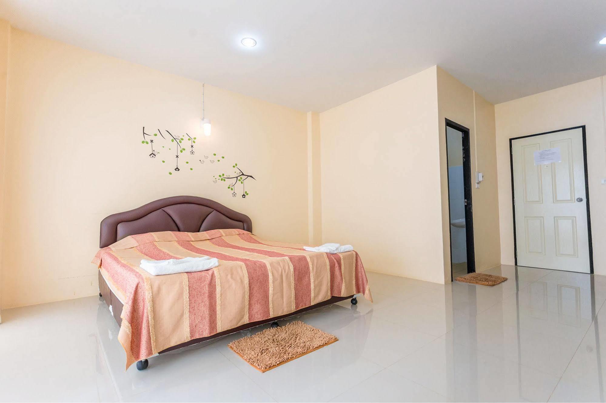 Phet Ngam Hotel Mae Sai Esterno foto